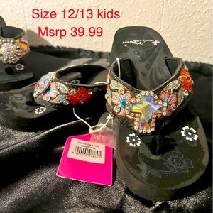 NWT Montana west Kids flip flop